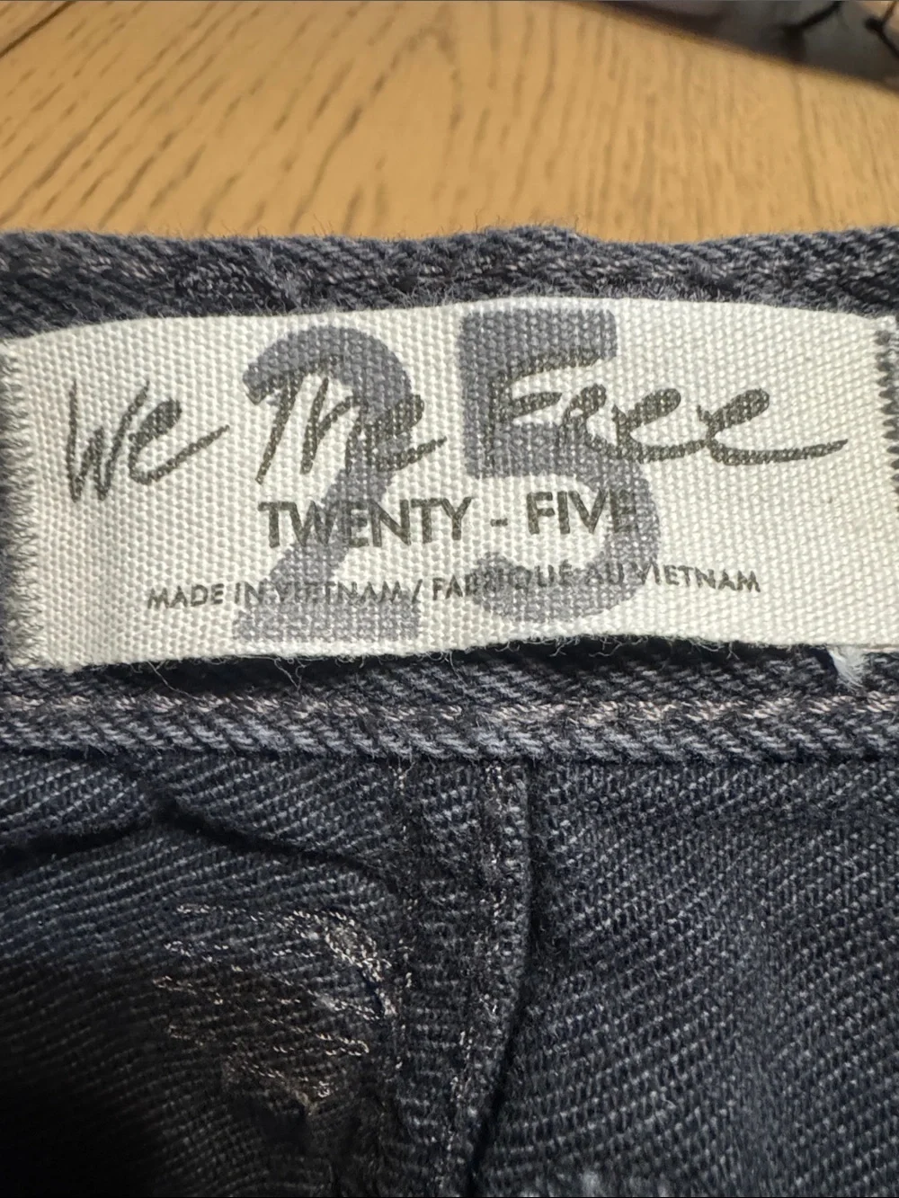 We The Free Black Distressed Denim Shorts Size 25 Raw Hem 100% Cotton